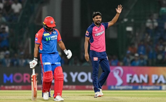 Karun Nair Fumes In Dressing Room After Three-Ball Duck Against Rajasthan Royals - Reaction Is Viral | Cricket News