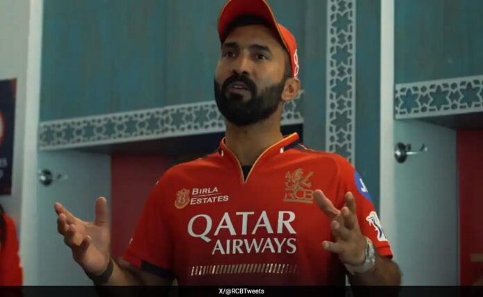 Dinesh Karthik's Inspiring Speech In Dressing Room Sets Up RCB For Playoffs | Cricket News