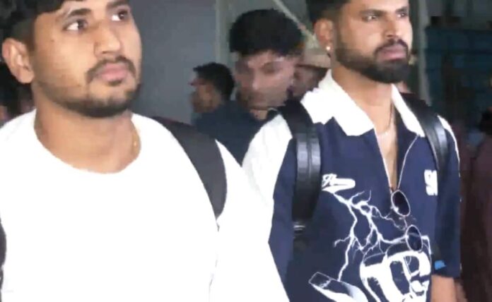 Punjab Kings, Delhi Capitals Players Reach Delhi By Special Vande Bharat Train - Watch | Cricket News