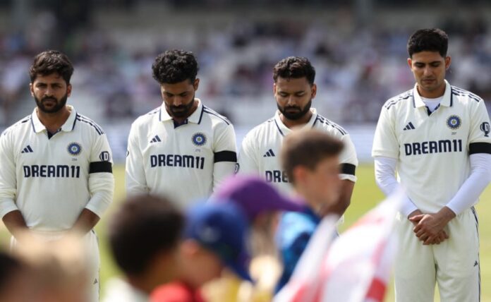 India, England Stars Wear Black Armbands, Observe One-Minute Silence In 1st Test. Reason... | Cricket News