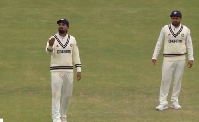 KL Rahul Calls The Shots In Field Setting Even With Shubman Gill On Field vs England. Internet Says, 'Captain' | Cricket News