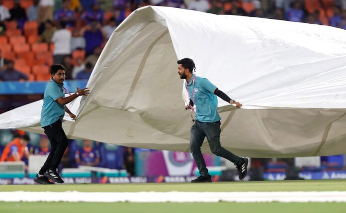 Punjab Kings vs Mumbai Indians Live Score, IPL 2025 Qualifier 2 Live: Rain Returns But PBKS Players Stay On Ground To... | Cricket News