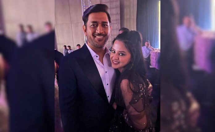 Sakshi's Special Post For MS Dhoni On 15th Wedding Anniversary Can't Be Missed | Cricket News